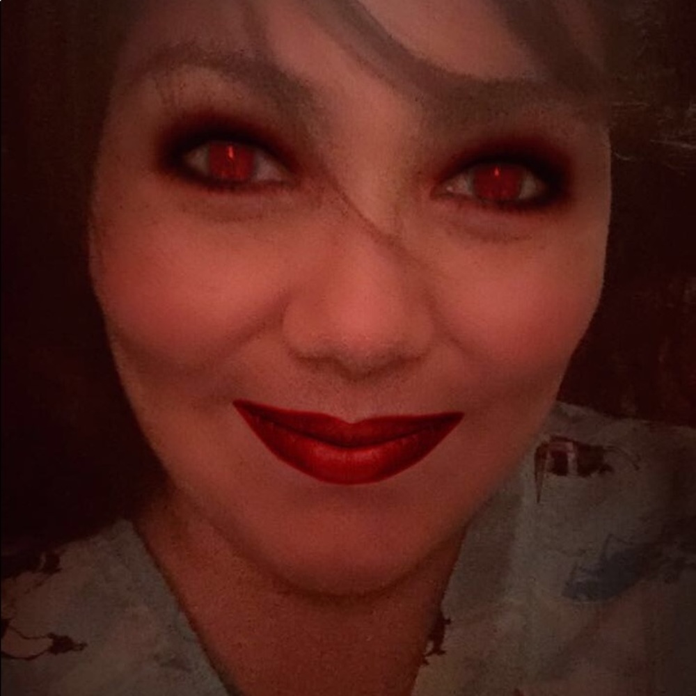 Meet your Posher, Veronica